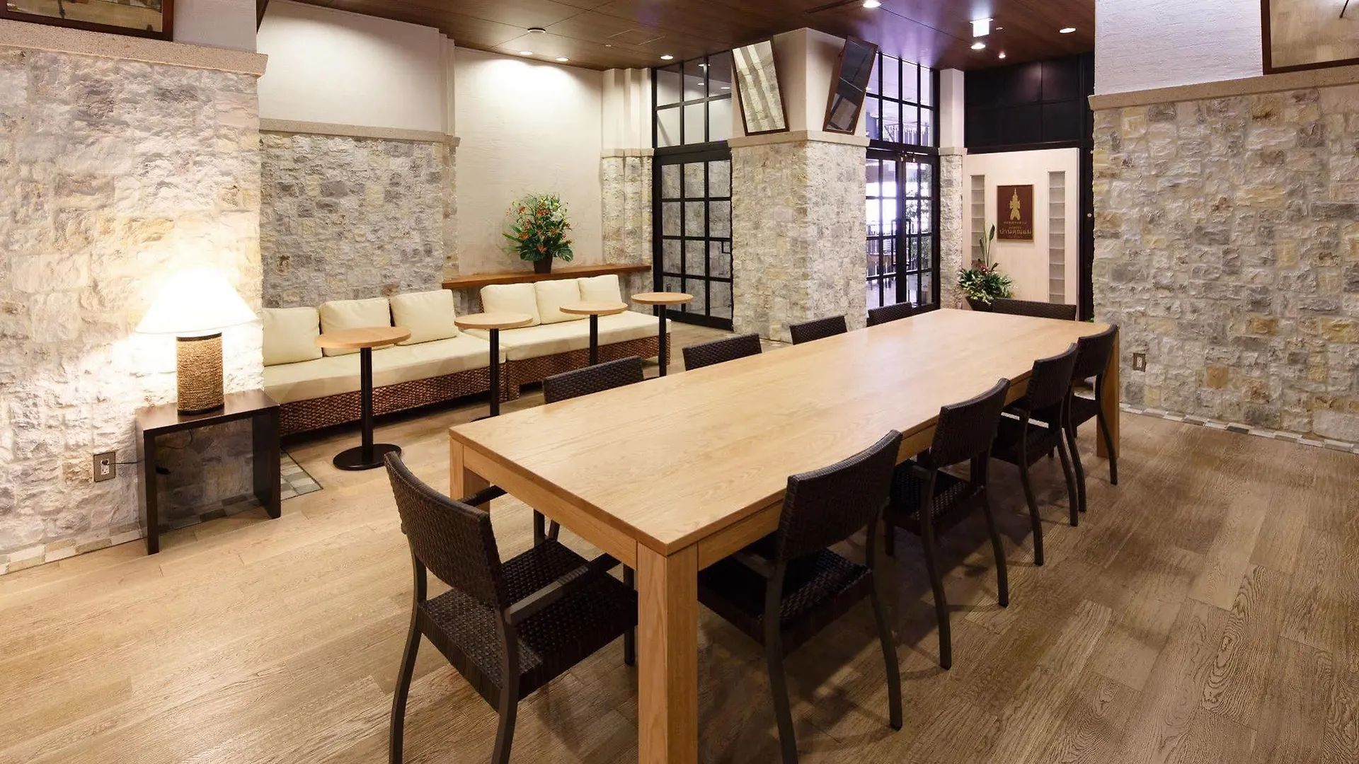 The Onefive Osaka Midosuji Hotel